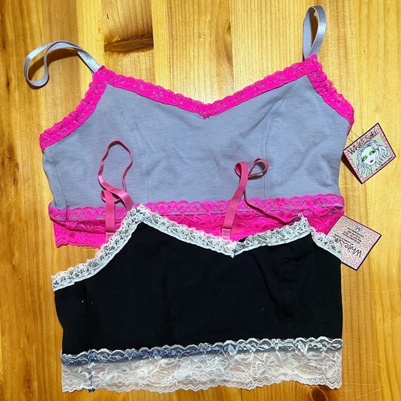 NWT!! Free with any purchase! Set of 2 White Saki by Lauren B. Mandel Lacey Bras - Picture 10 of 11